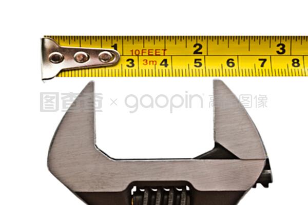 卷尺和大扳手